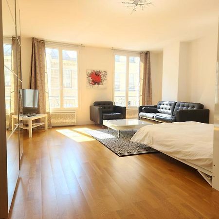 Apartmán Rue Francois Miron Paříž Exteriér fotografie